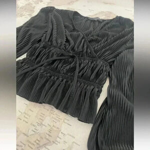 Aqua Girl 7/8 Black Fan Pleated Blouse